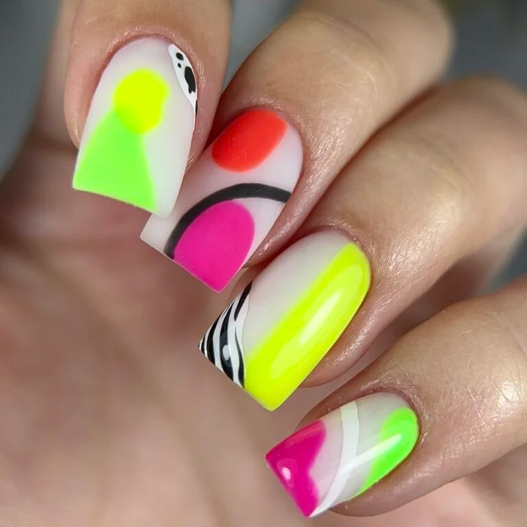 NAILSOFTHEDAY Gel Polish Lemon 229 – особливий неоново-лимонний гель-лак, що перекривається в один шар, 10 мл
