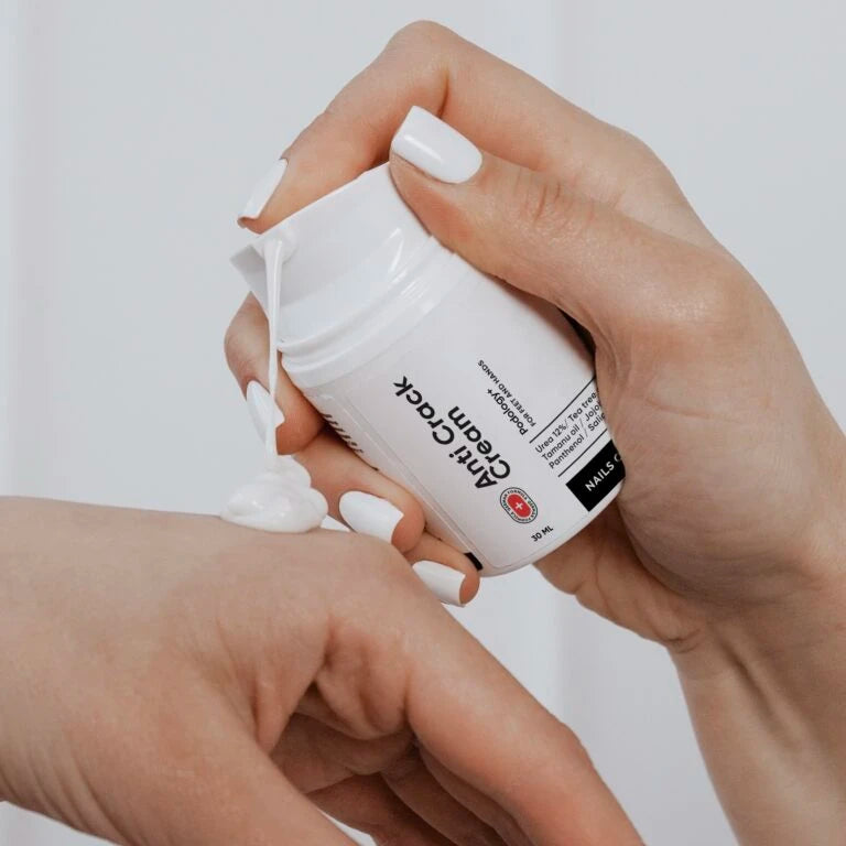 NAILSOFTHEDAY Anti crack cream — крем від тріщин на шкірі рук та стоп, urea 12%, 30 мл