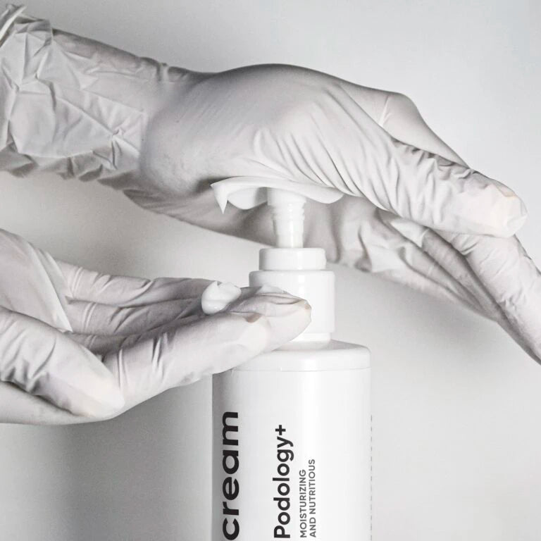 NAILSOFTHEDAY Foot cream — крем для ніг зволожуючий та поживний, urea 5%, 200 мл
