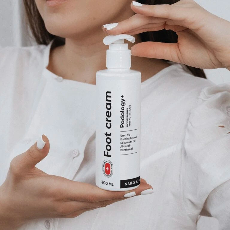 NAILSOFTHEDAY Foot cream — крем для ніг зволожуючий та поживний, urea 5%, 200 мл