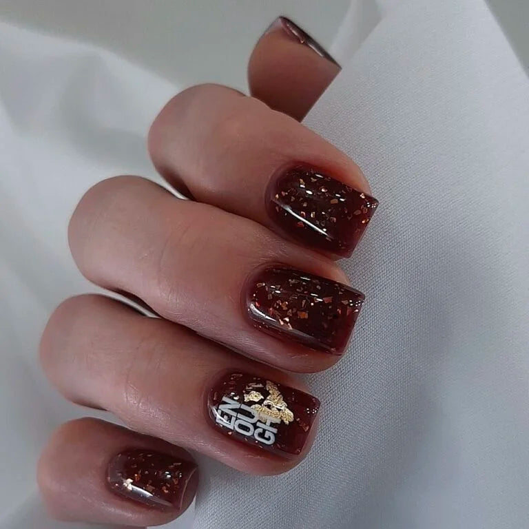 NAILSOFTHEDAY Malbec base potal 02 – фантастично-вітражна база з золотою поталлю, 10 мл