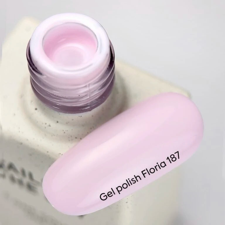 NAILSOFTHEDAY Gel polish Floria 187 — пастельно-рожевий гель-лак, що перекривається в один шар, 10 мл