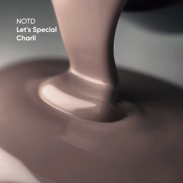 NAILSOFTHEDAY Gel Polish Charli — холодний бежевий (какао з молоком) гель-лак, що перекривається в один шар, 10 мл