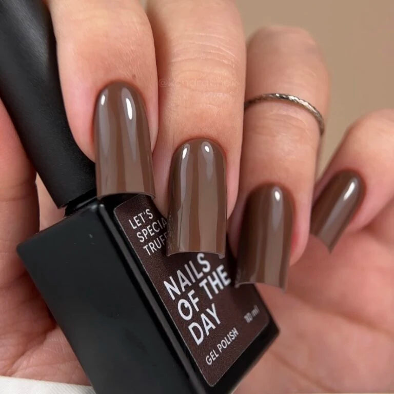 NAILSOFTHEDAY Gel Polish Truffle — темно-карамельний гель-лак, що перекривається в один шар, 10 мл