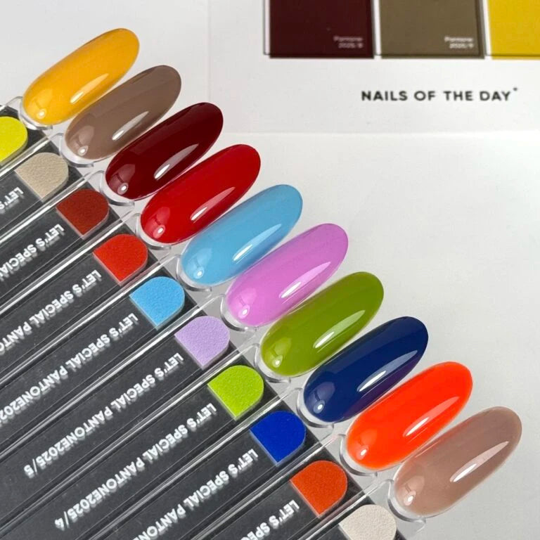 NAILSOFTHEDAY Let’s special Pantone2025/9 — холодний кавово-бежевий гель–лак для нігтів, що перекриває в один шар, 10 мл