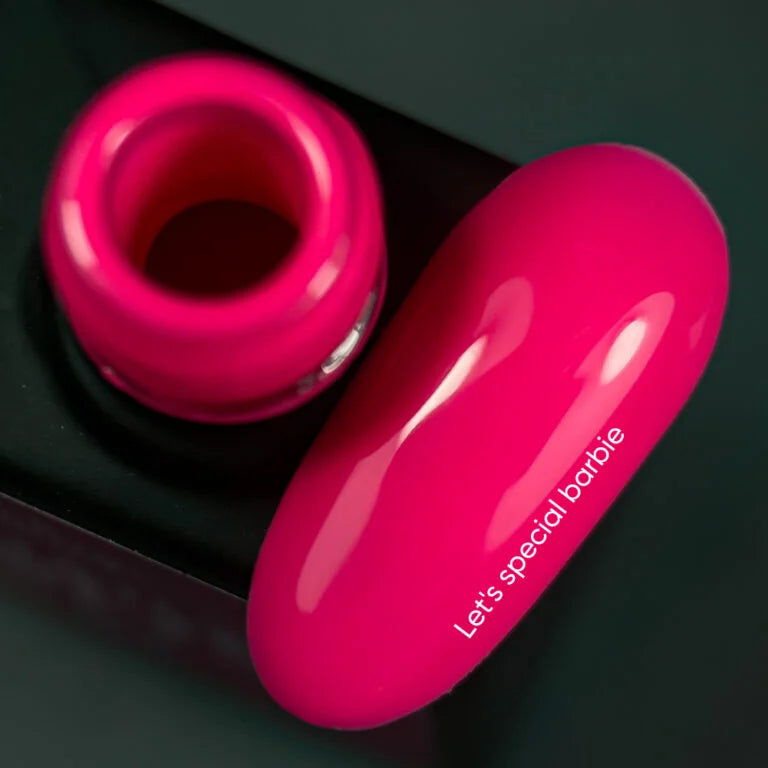 NAILSOFTHEDAY Gel Polish Barbie – особливий неоново-рожевий гель-лак, що перекривається в один шар, 10 мл