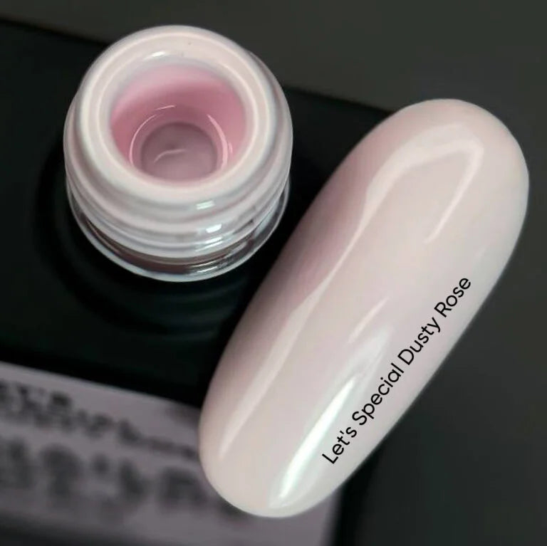 NAILSOFTHEDAY Gel Polish Dusty Rose — особливий пильно-рожевий гель-лак, що перекривається в один шар, 10 мл