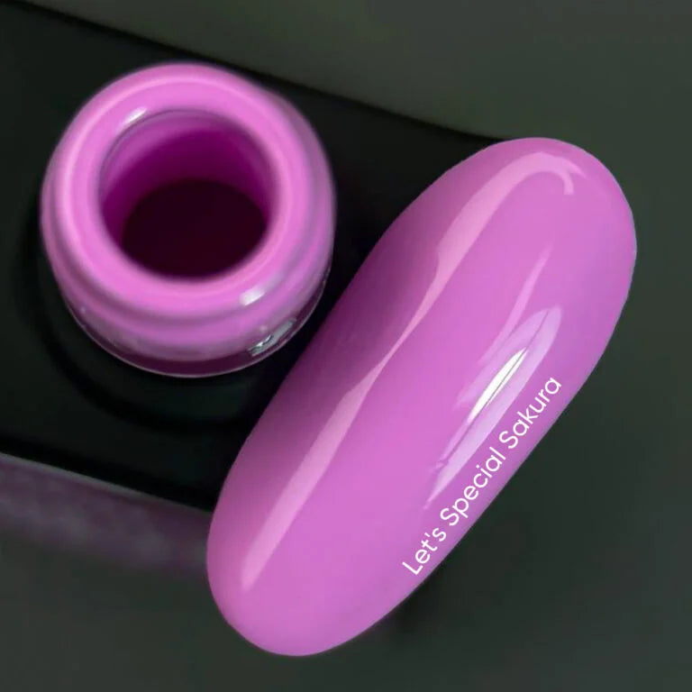 NAILSOFTHEDAY Gel Polish Sakura — фіолетово-пастельний гель-лак, що перекривається в один шар, 10 мл