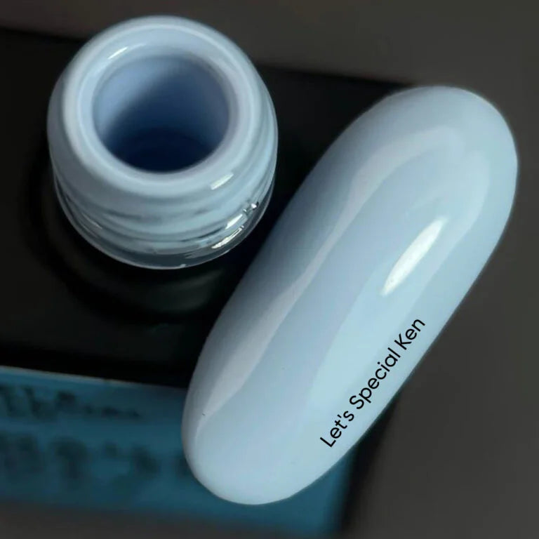 NAILSOFTHEDAY Gel Polish Ken — небесно-блакитний гель-лак, що перекривається в один шар, 10 мл