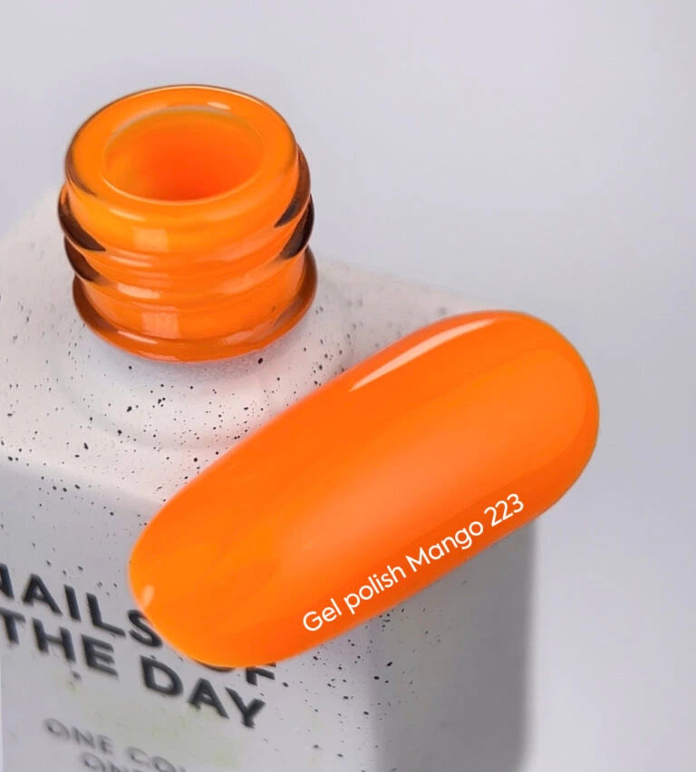 NAILSOFTHEDAY Gel Polish Mango — неоново-помаранчевий гель-лак, що перекривається в один шар, 10 мл